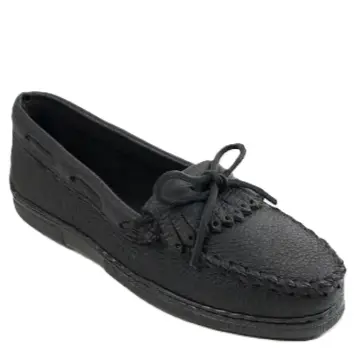 Minnetonka Moccasins Women's Moosehide Kilty Black 399