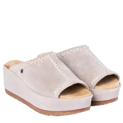 Minnetonka Moccasins Women's Paislee Simply Taupe 565263